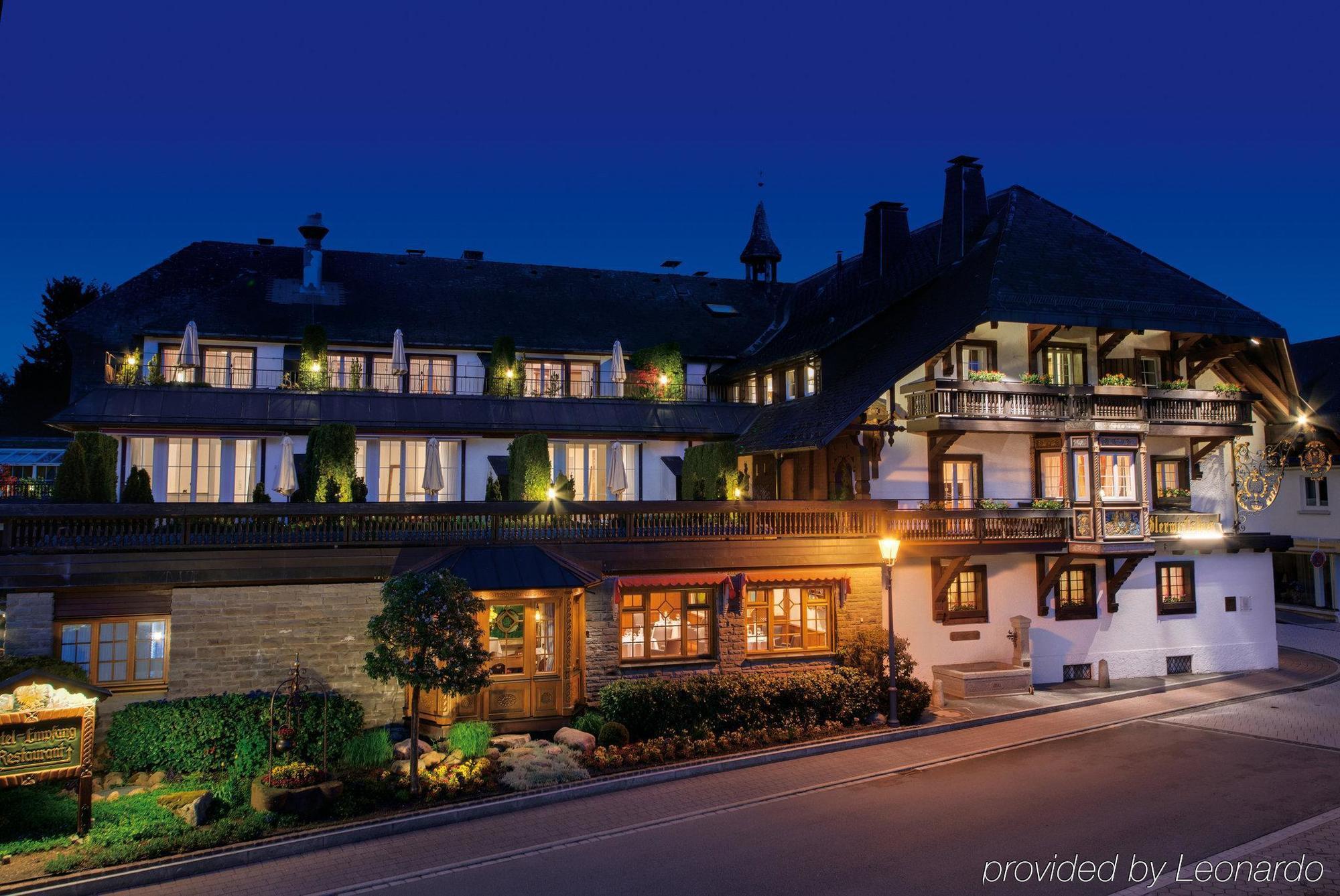 Adler Haeusern Gourmet & Spa Hotel Exterior foto