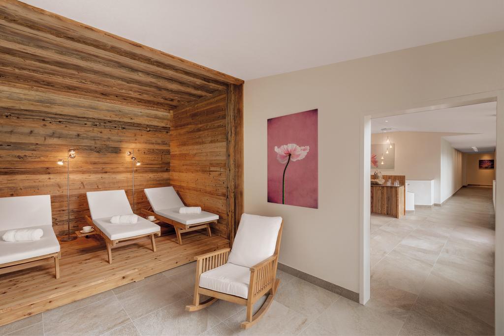 Adler Haeusern Gourmet & Spa Hotel Exterior foto