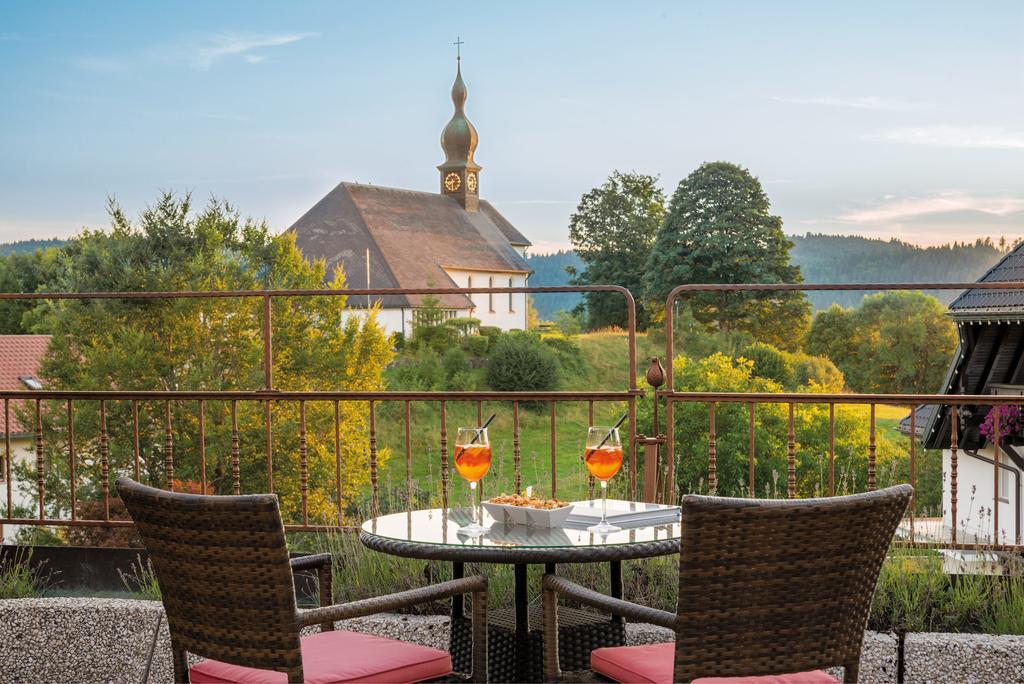 Adler Haeusern Gourmet & Spa Hotel Exterior foto